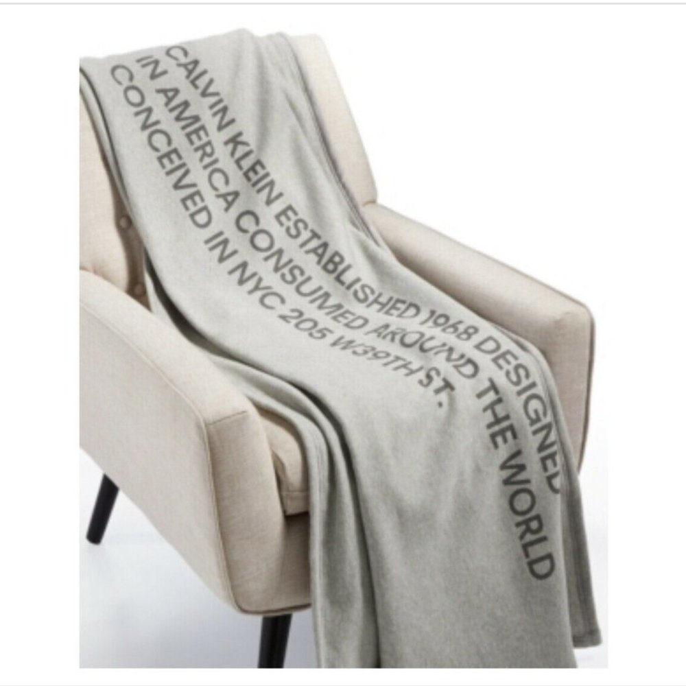CALVIN KLEIN MODERN COTTON KLEIN THROW GREY BLANKE